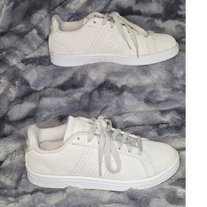 NWB Adidas Advantage Cloudfoam Women's cream/Gray Suede‎ CG5827 Size 6.5